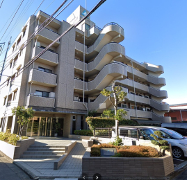 �����s�����q�s�k�쒬�̒��Ã}���V�����̌��n�O�ώʐ^